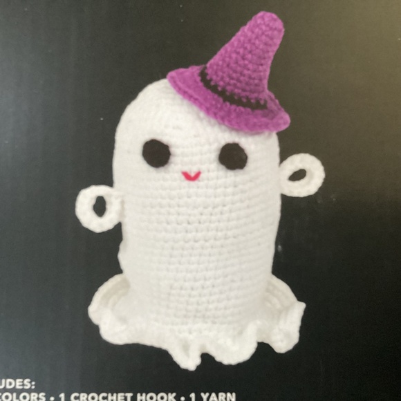 The Halloween Collection Crochet Ghost Craft Kit for Ages 14+ - Picture 4 of 9